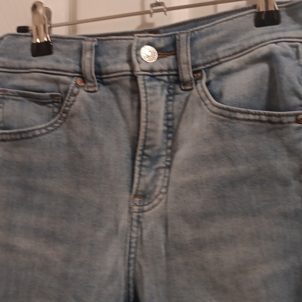 Express Cropped Flare High Rise Jeans - Picture 3 of 9